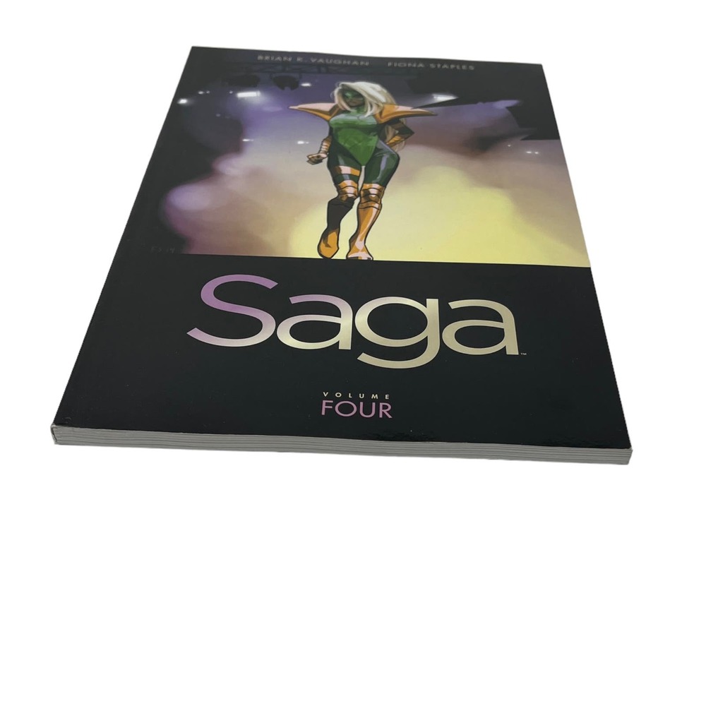 Image Comics Saga Volume 4 Graphic Novel‎ Book Vaughan Staples
